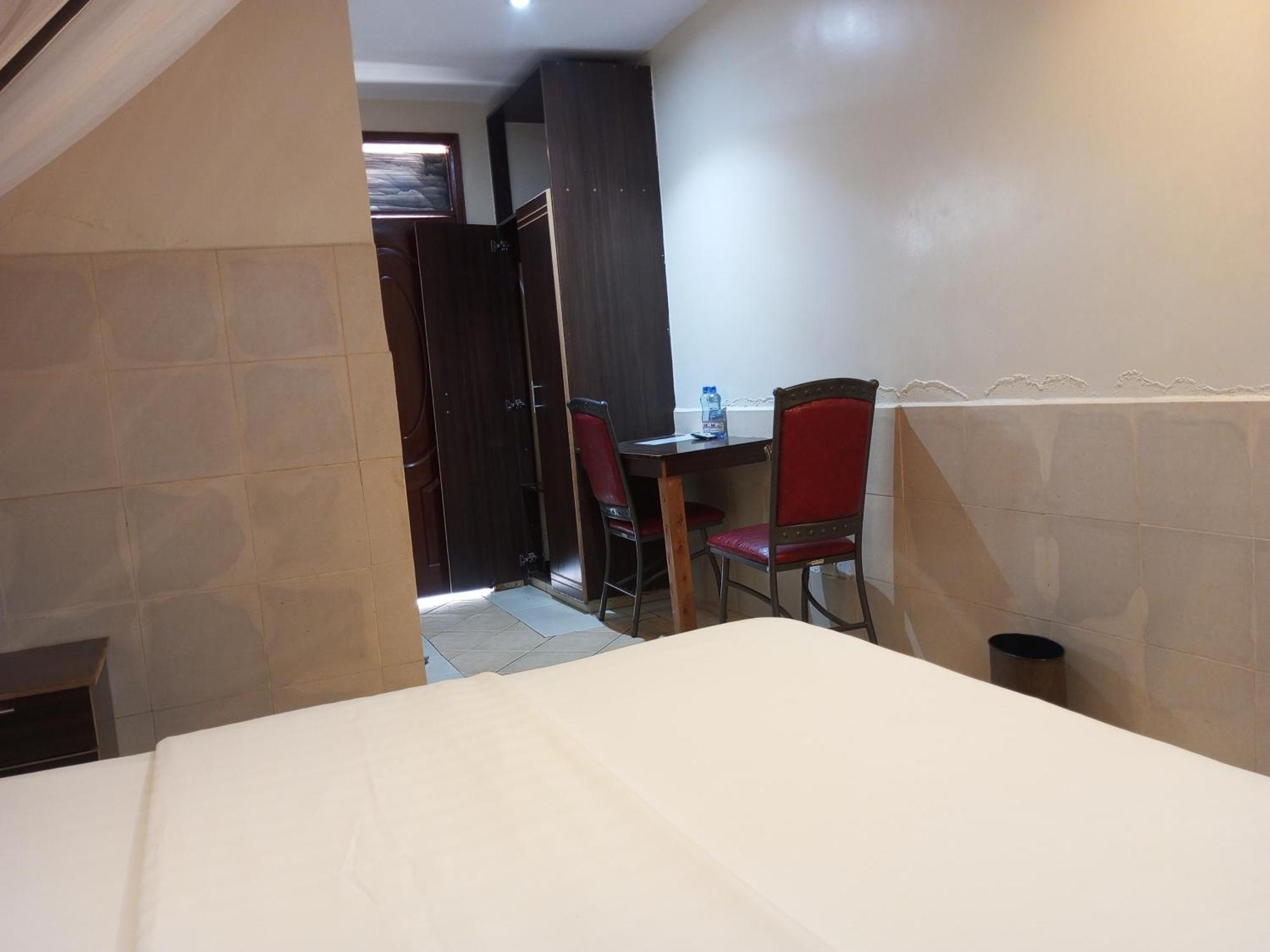 Fourth Parklands Hotel Nairobi Ngoại thất bức ảnh