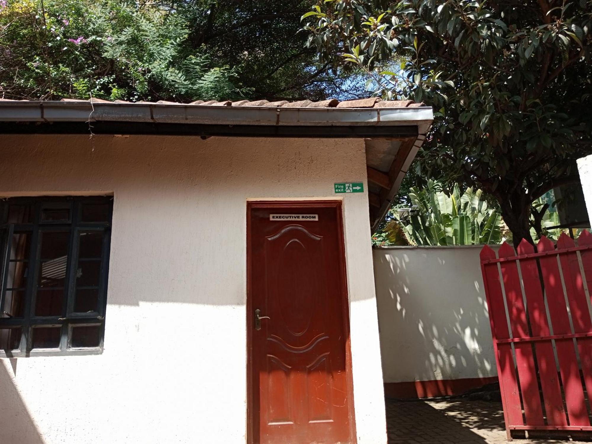 Fourth Parklands Hotel Nairobi Ngoại thất bức ảnh